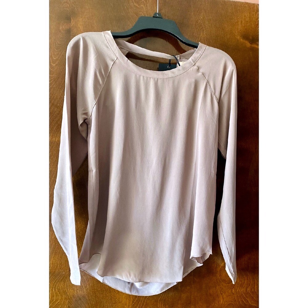 Chaser Open Back Long Sleeve Top Casual Blouse Flowy Beige Size‎ S NWT